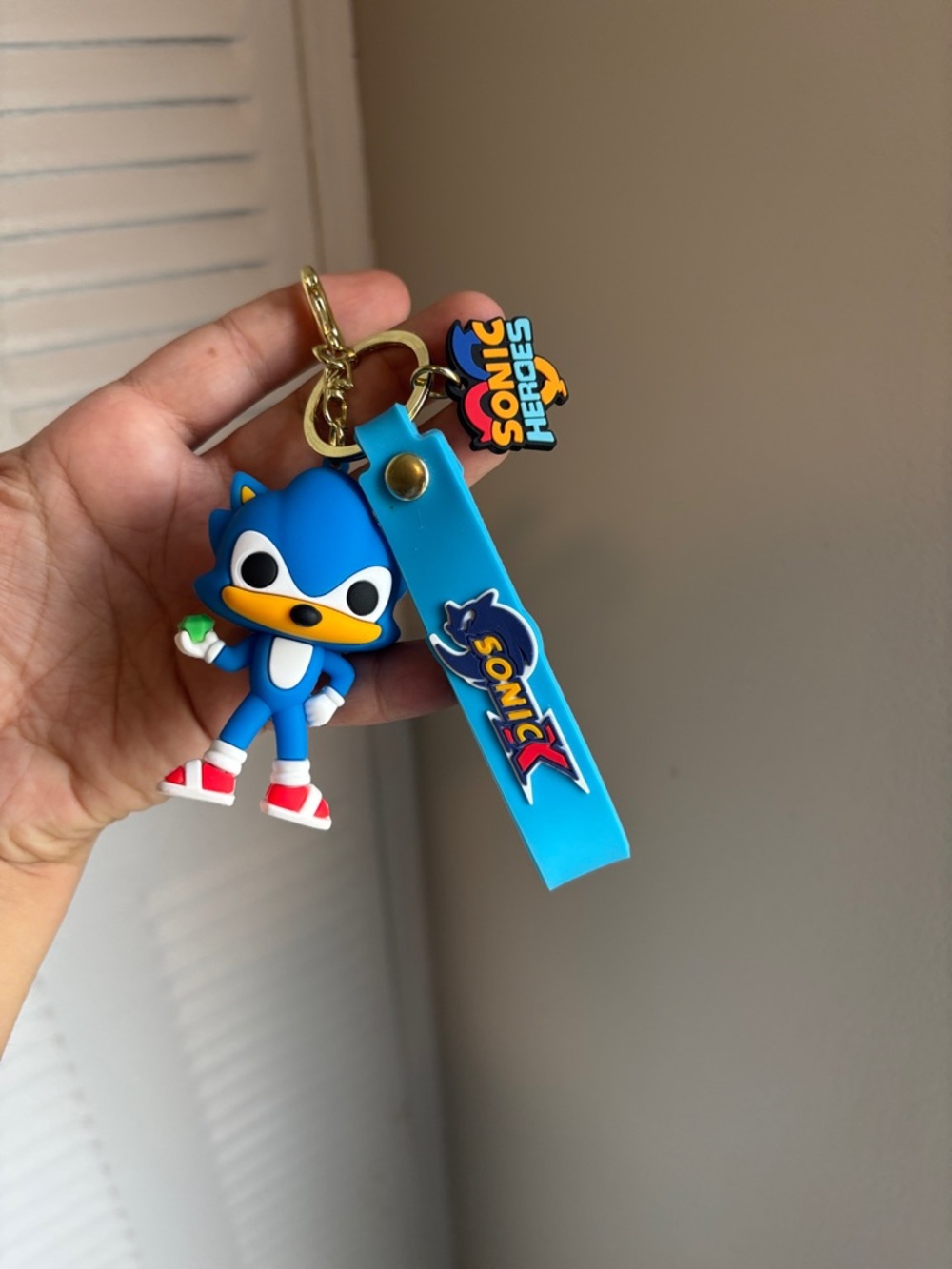 Sonic Keychain Set Trio – Sonic, Shadow & Knuckles Vinyl Charms - Picture 3 of 5